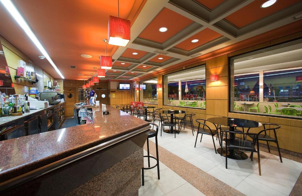 Hostal Restaurante Terra Cha Вільяльба Екстер'єр фото